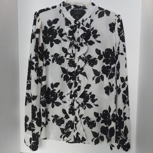 Worthington XL black/white floral print button up collared blouse.